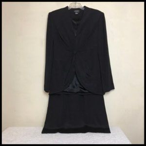 The J Peterman Company Silk Long Evening Suit Size 4. Runs small size 0-2.